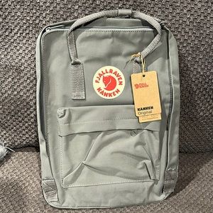 NWT FJÄLL RÄVEN Kånken Everyday Outdoor Backpack